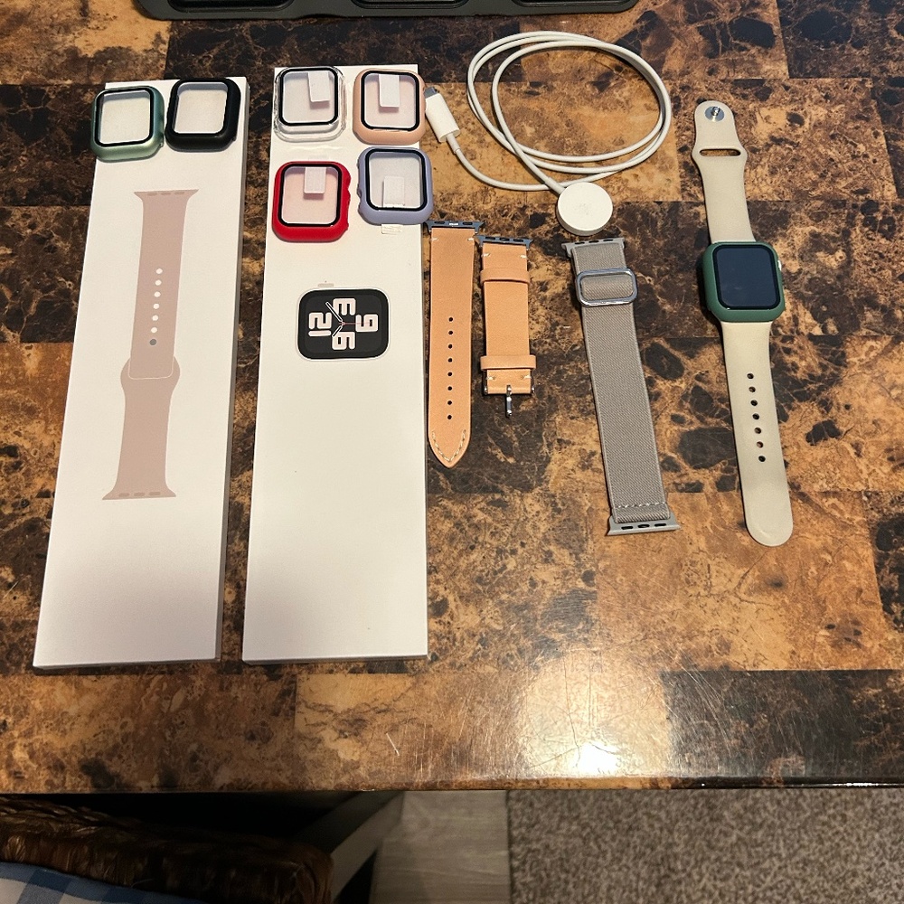 Apple Watch SE cellular 40mm case Aluminum and gps